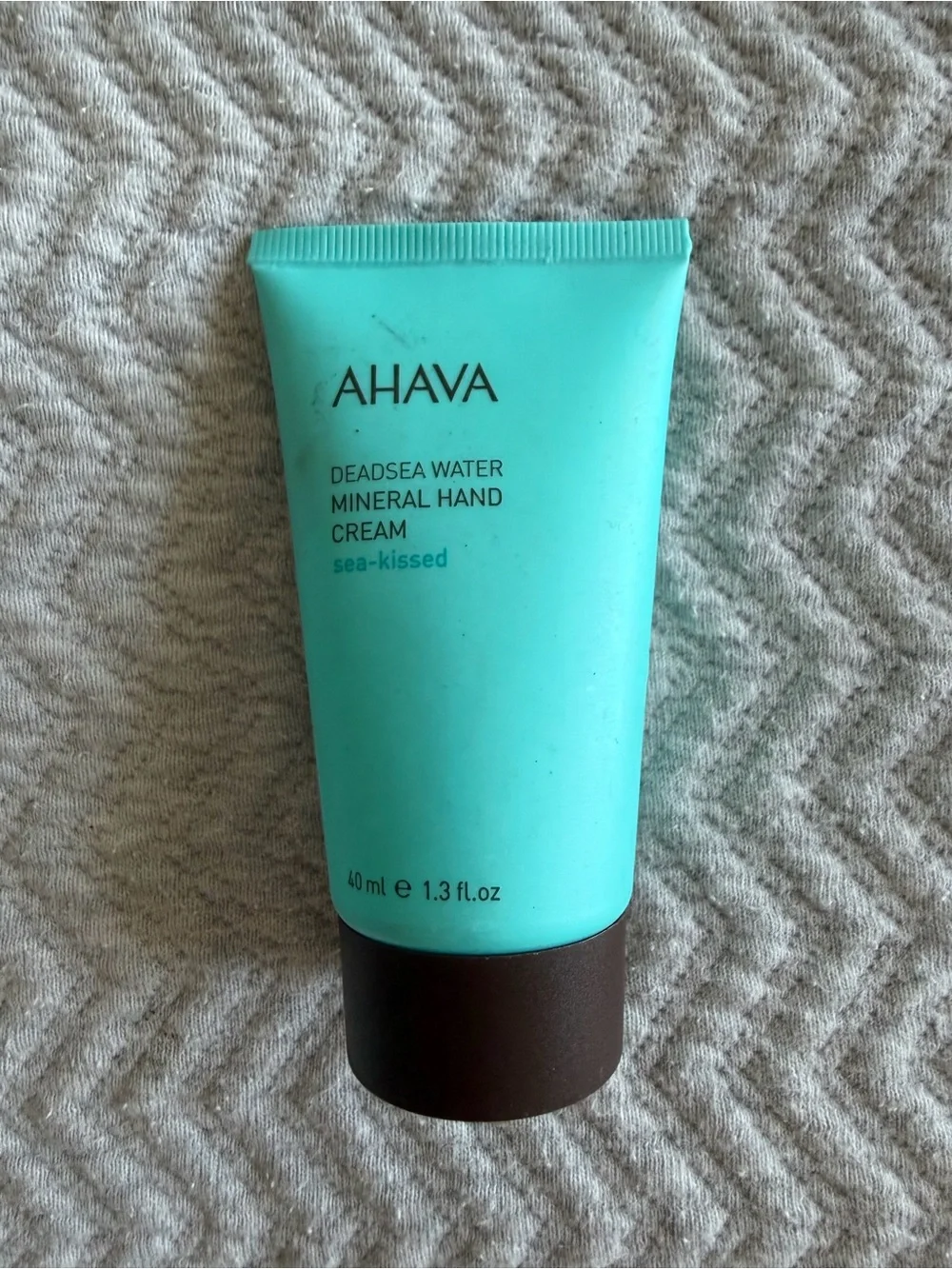 AHAVA Dead Sea Mineral Hand Cream Sea-Kissed 1.3 oz 40ml Travel Size Hydrating